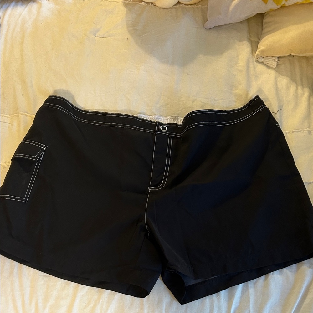 Women’s Board Shorts with Zip and Snap Waist  Elastic in the Back Size 3X Black